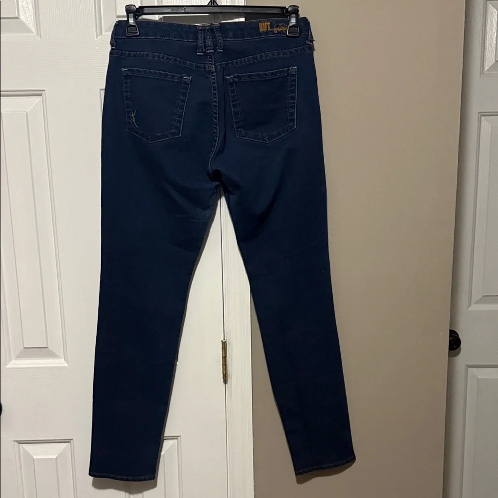 👖 **KUT from the Kloth Women’s Size 6 TLI Cut Jeans – Dark Wash** 👖 - Picture 5 of 13